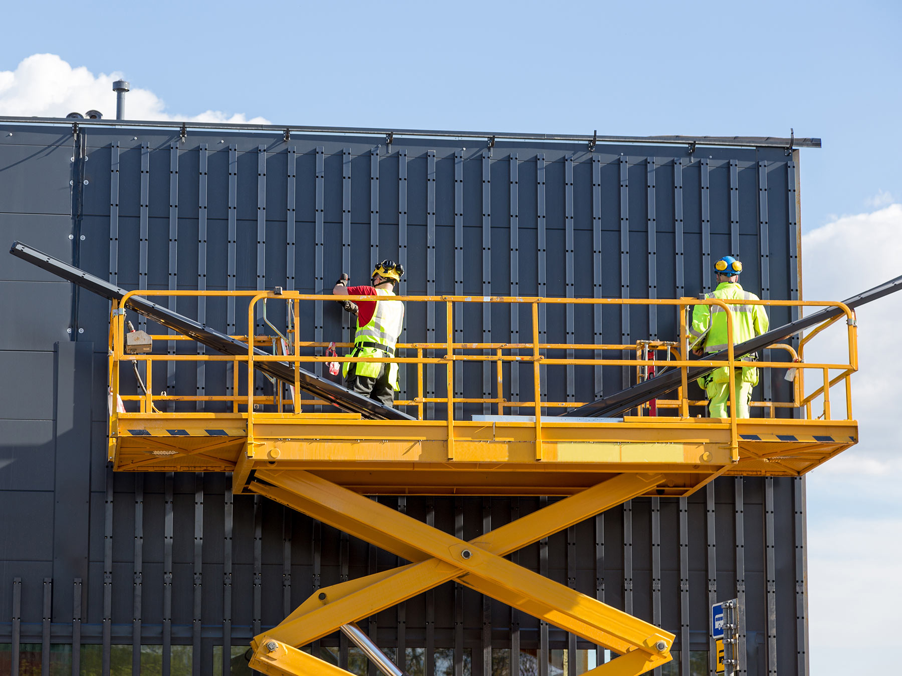 Pro Tips To Aerial Lift Safety At Different Worksites