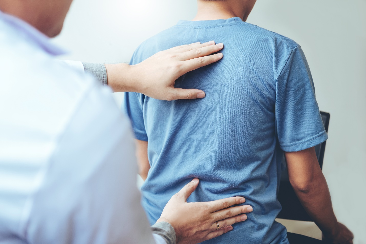 Why You Should Visit A Chiropractor For Your Spinal Injury After A Car Accident