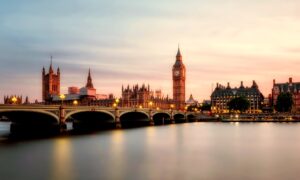 5 Reasons You Should Move to London